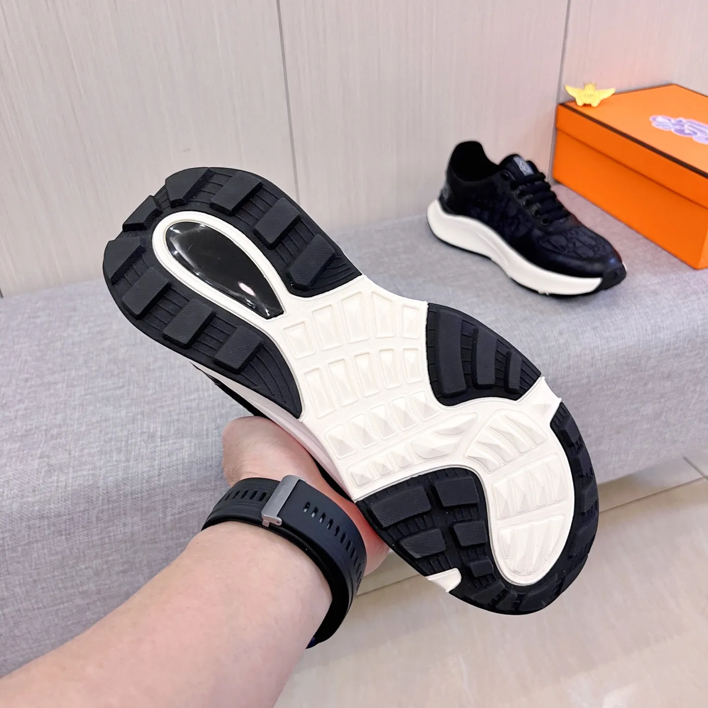 Men's Men's Shoes Men's Shoes💰 460 Men's Men's Shoes💰[Dior]🔥Men's high-end brand of shoes official website 1:1 latest masterpiece: the upper is made of Italian imported first-layer cowhide with a comfortable and breathable lining➕original non-slip and wear-resistant outsole🔥, making walking more convenient and comfortable! An exclusive new model, a stunning work, a beautiful 1:1 replica [color] compared to the official quality! Create a fashionable personality to set off your uniqueness! A must-have for trendy men! Classic🔥Size: 38-44 Color: 🔥Multiple colors available🔥